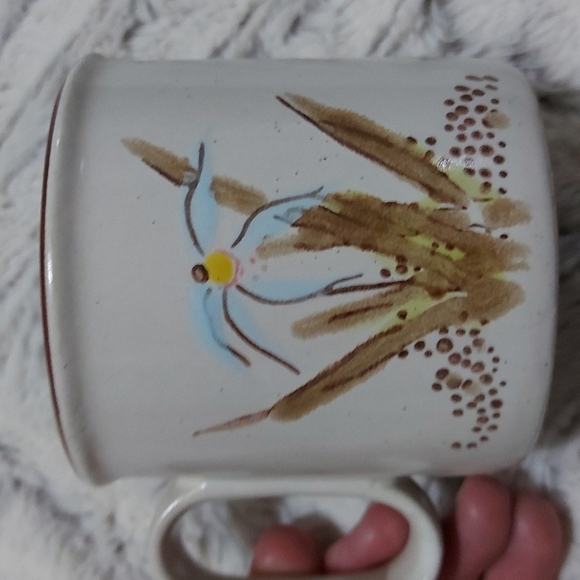 Set of Koren Mugs - Picture 3 of 5
